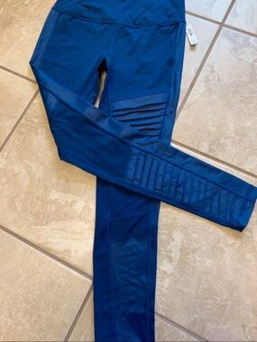 Victoria's Secret Navy Tight Leggings